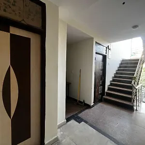 *** Hotel The Tree House India